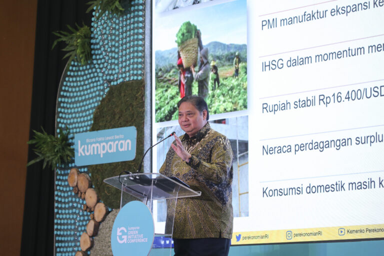 Indonesia outlines green economy vision at Kumparan Green Initiative Conference