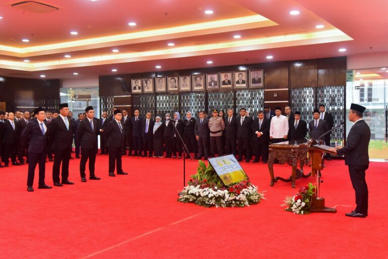 Energy Minister appoints new senior officials, orders crackdown on illegal mining